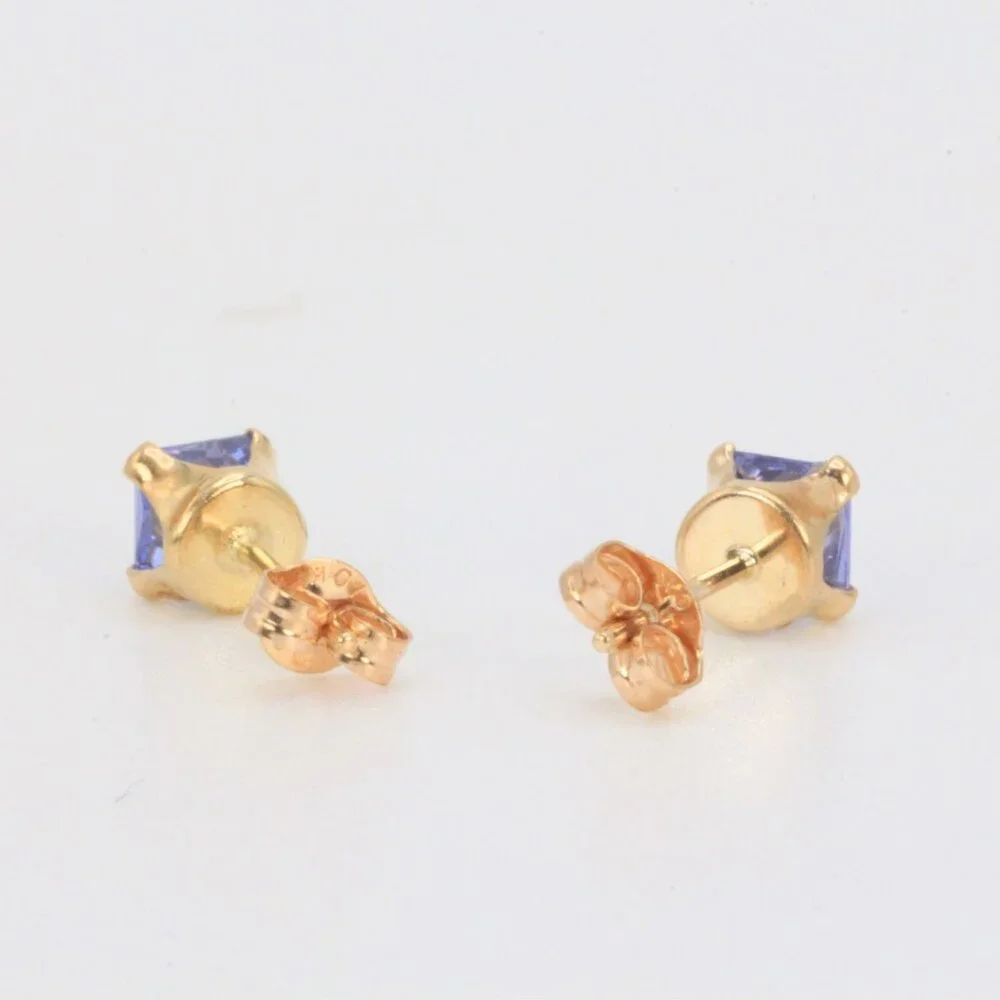 10k Yellow Gold Blue / Periwinkle Square CZ Cubic Zirconia Stud Earrings - Picture 4 of 5